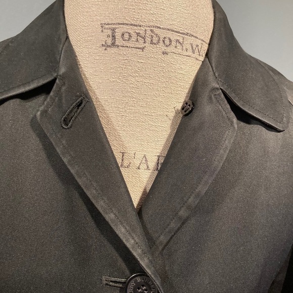 HP!! EUC Burberry black car coat size 2 - Picture 5 of 6